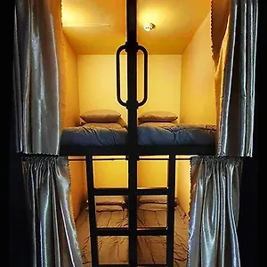 Ostello C Place - Capsule A, Pasay